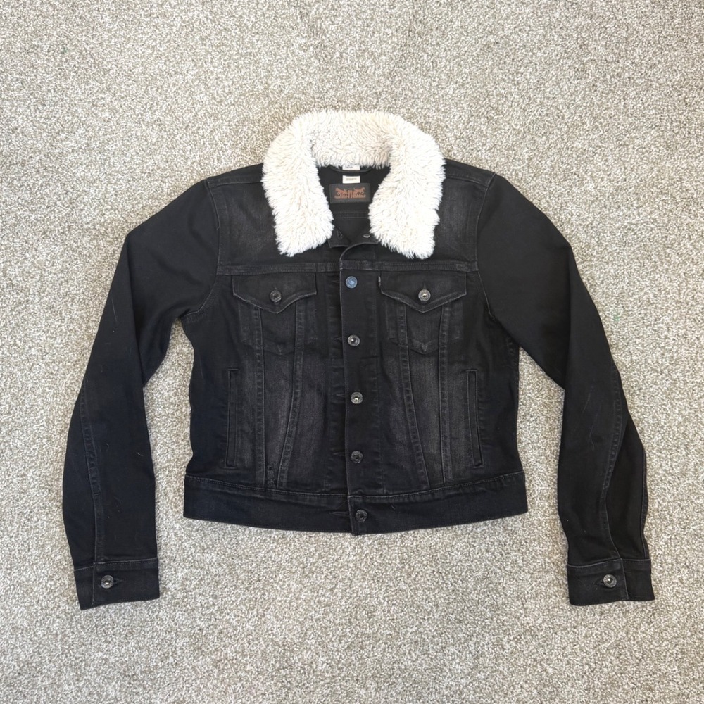 Levi's Black Denim Jacket Womens L Fits‎ S/M Sherpa Collar Distressed Trucker
